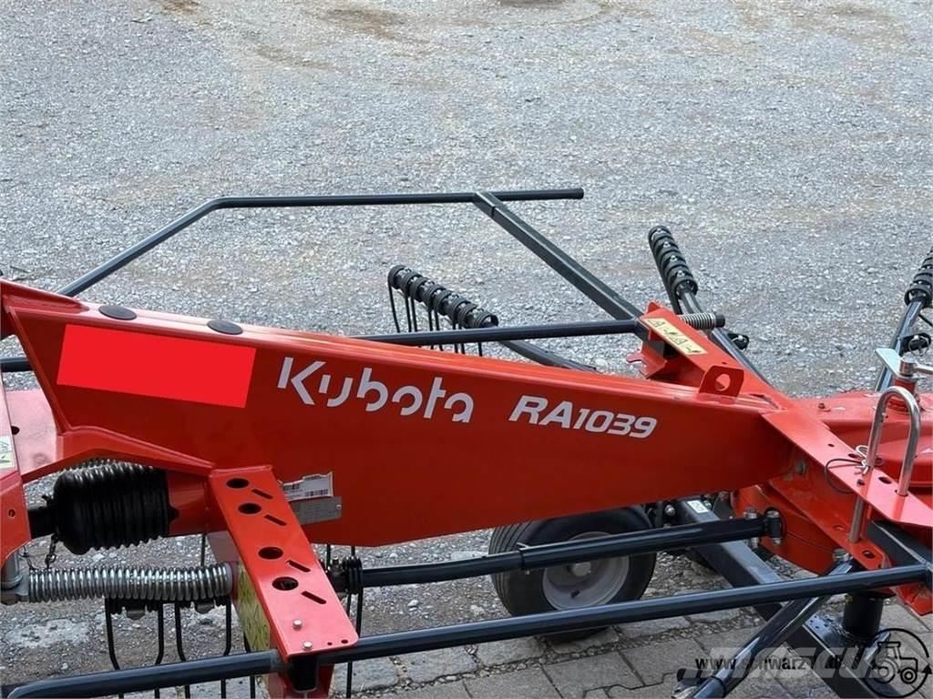 Kubota RA 1039 ウィンドローア/レーキ