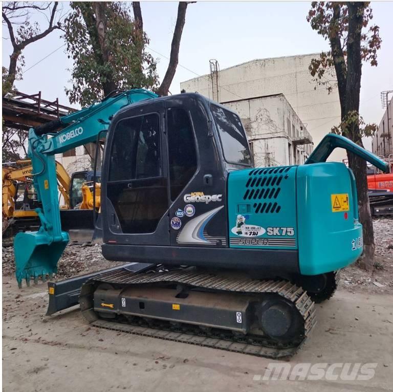 Kobelco SK 75 中型油圧ショベル 7ｔ-12ｔ（ユンボ・パワーショベル・バックホー）