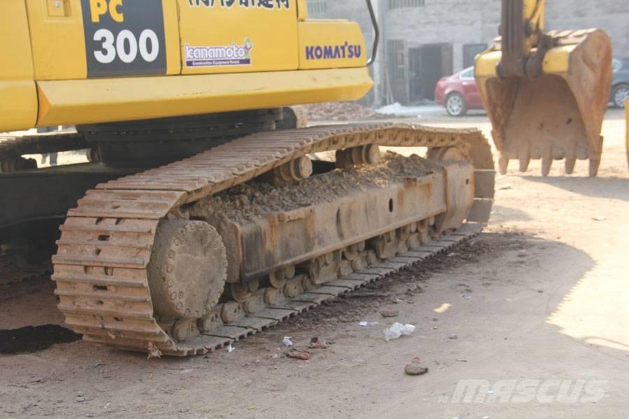 Komatsu PC 300-7 大型油圧ショベル12t以上（パワーショベル・ユンボ）