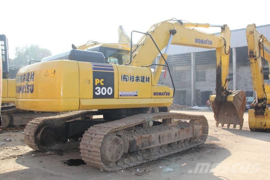 Komatsu PC 300-7 大型油圧ショベル12t以上（パワーショベル・ユンボ）