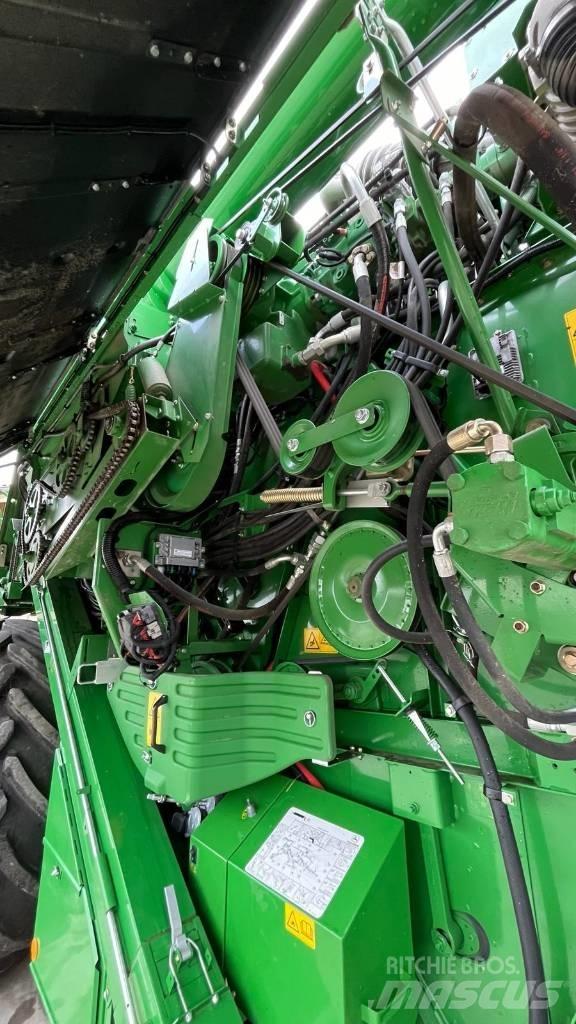 John Deere T 560 コンバイン
