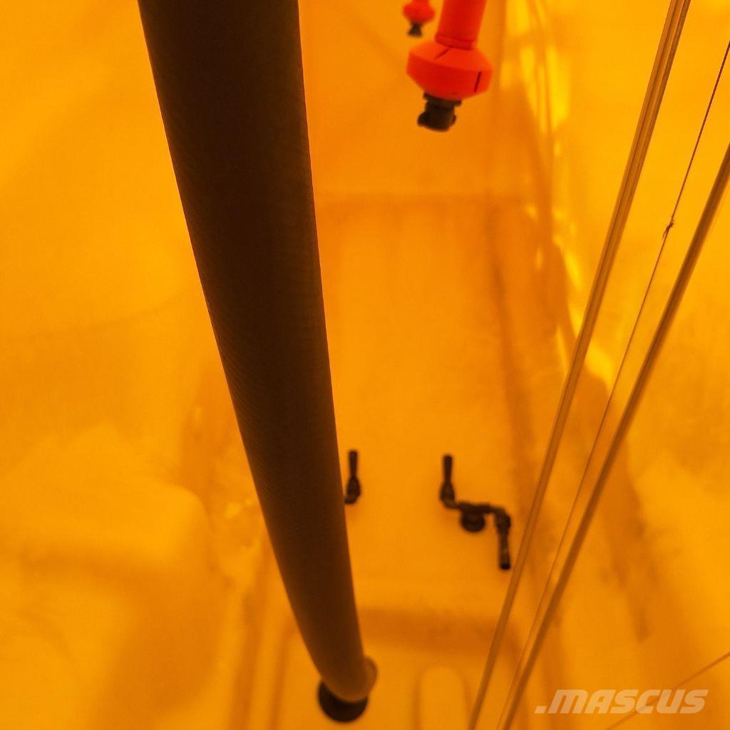 John Deere 732 牽引型スプレイヤー