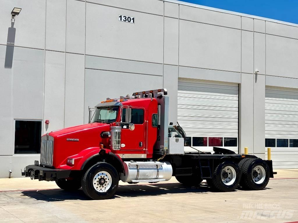 Kenworth T 800 レッカー車
