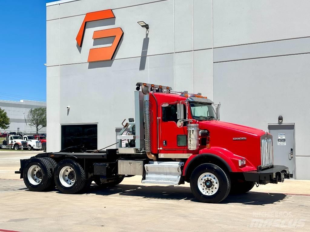 Kenworth T 800 レッカー車