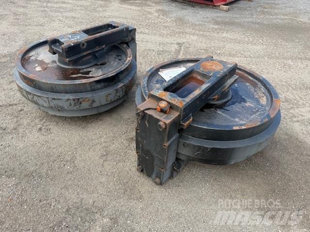 CAT 6020 NEW IDLER 無限軌道、クローラ、履帯