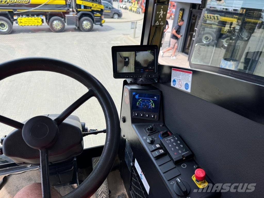 Prinoth Panther T14R キャリアダンプ