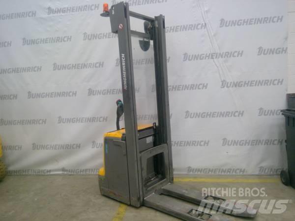 Jungheinrich EJC 220 ウォーキンフォークリフト