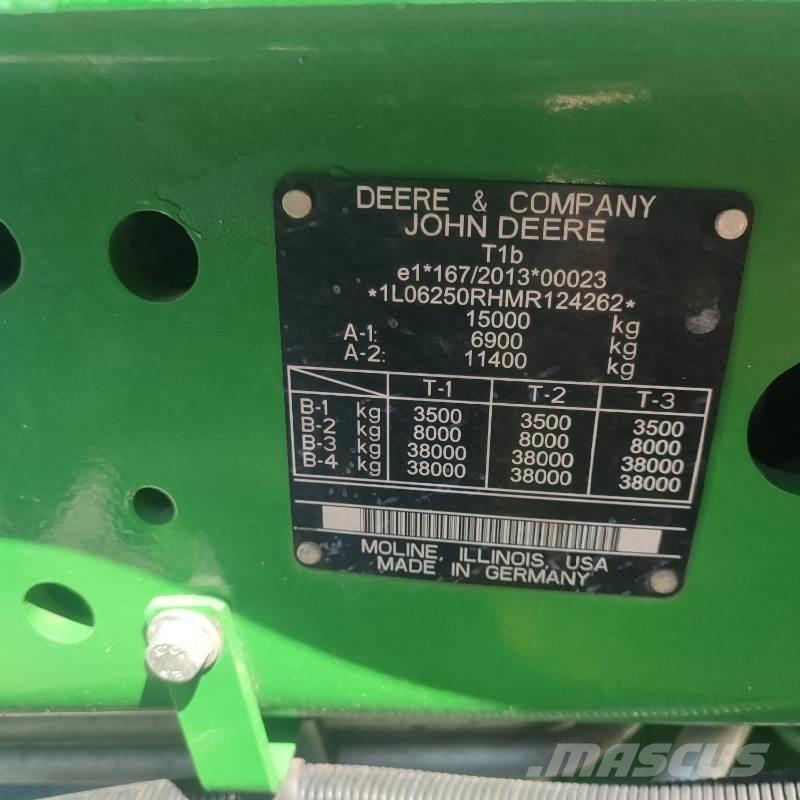 John Deere 6250R トラクター