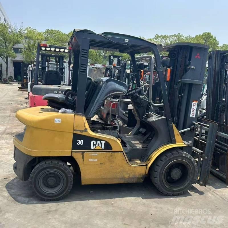 CAT 30 ディーゼル・軽油