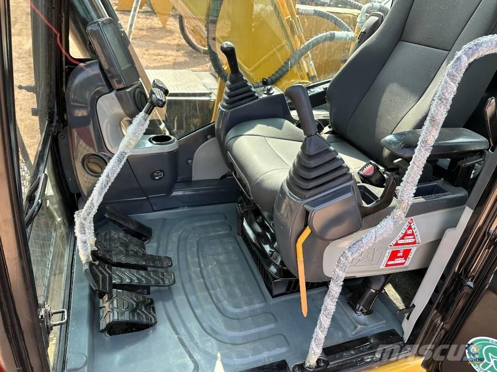 CAT 320 D 大型油圧ショベル12t以上（パワーショベル・ユンボ）