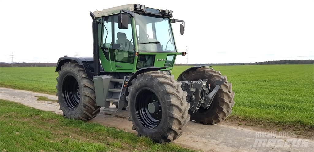 Fendt Xylon 520 トラクター
