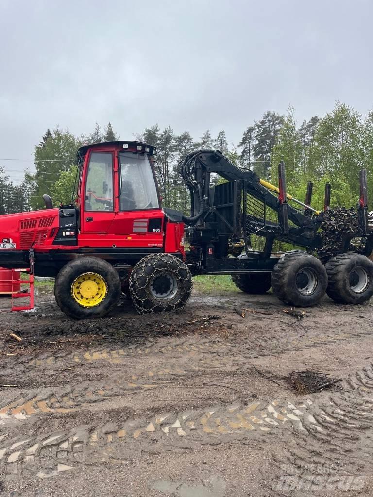 Komatsu 865 フォワーダー