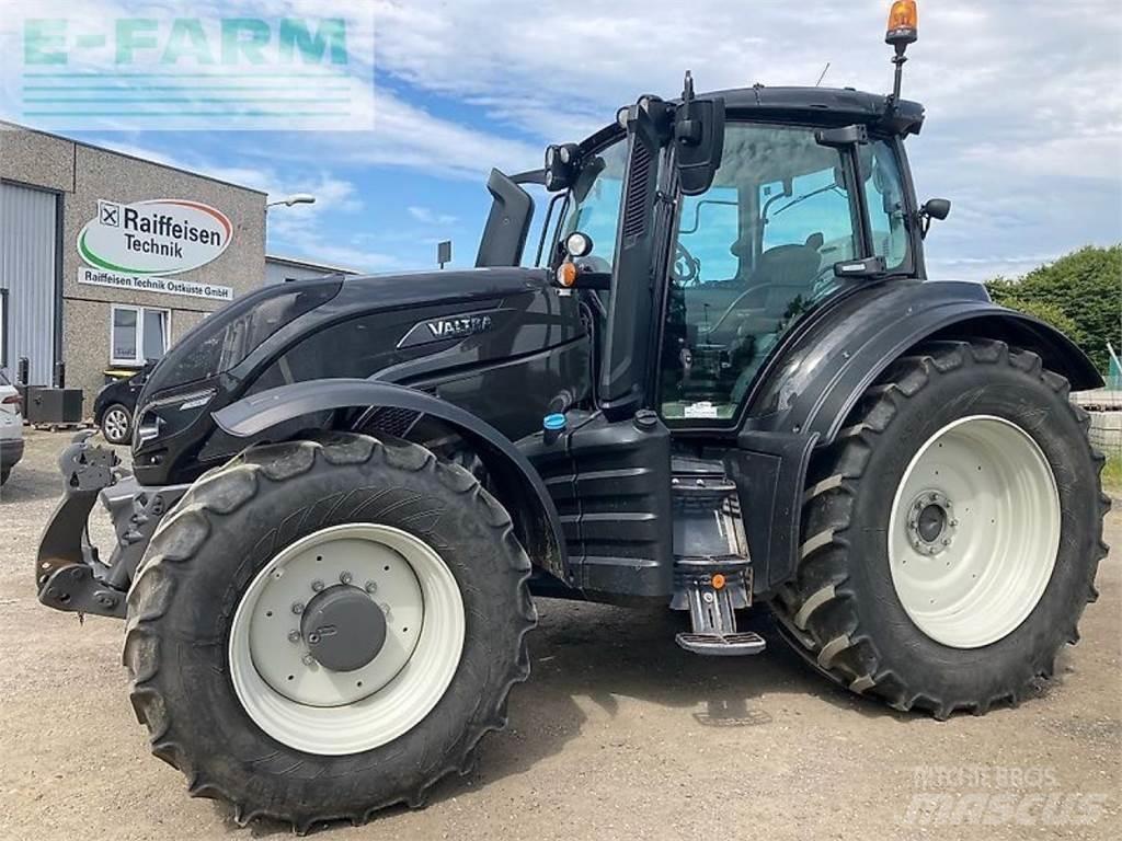 Valtra t254a mr19 トラクター