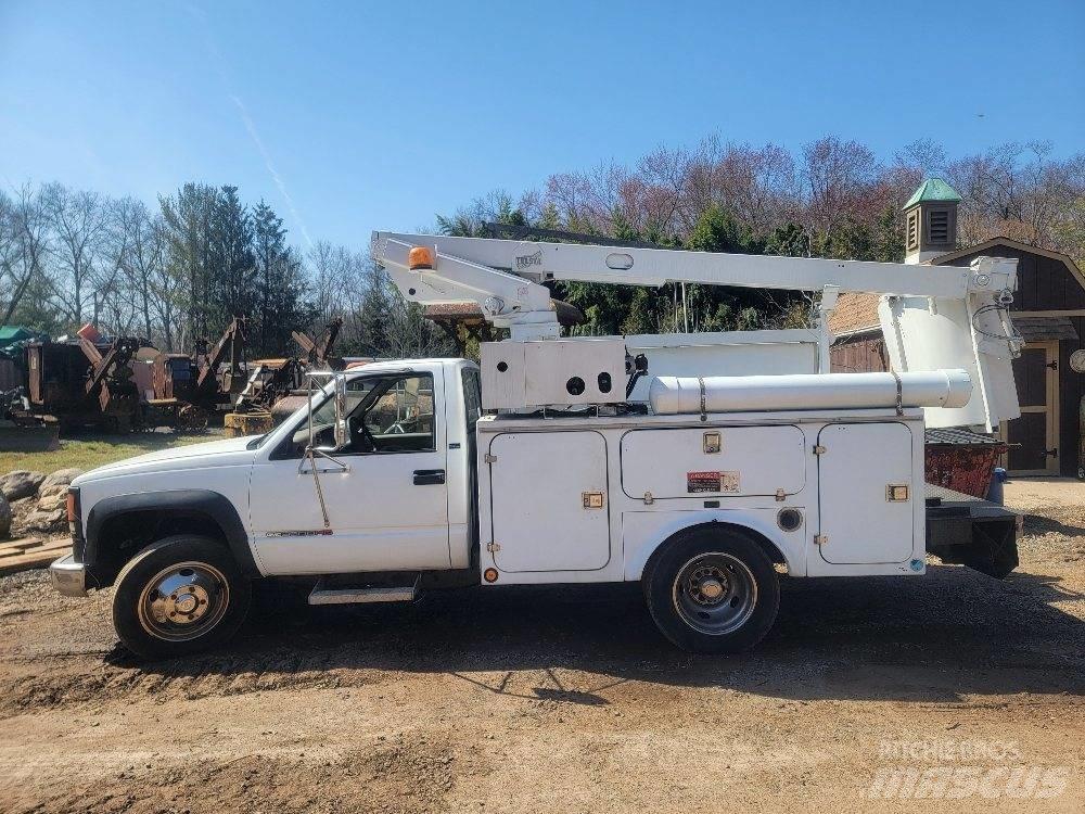 GMC 3500 HD SIERRA ピックアップ／ドロップサイド