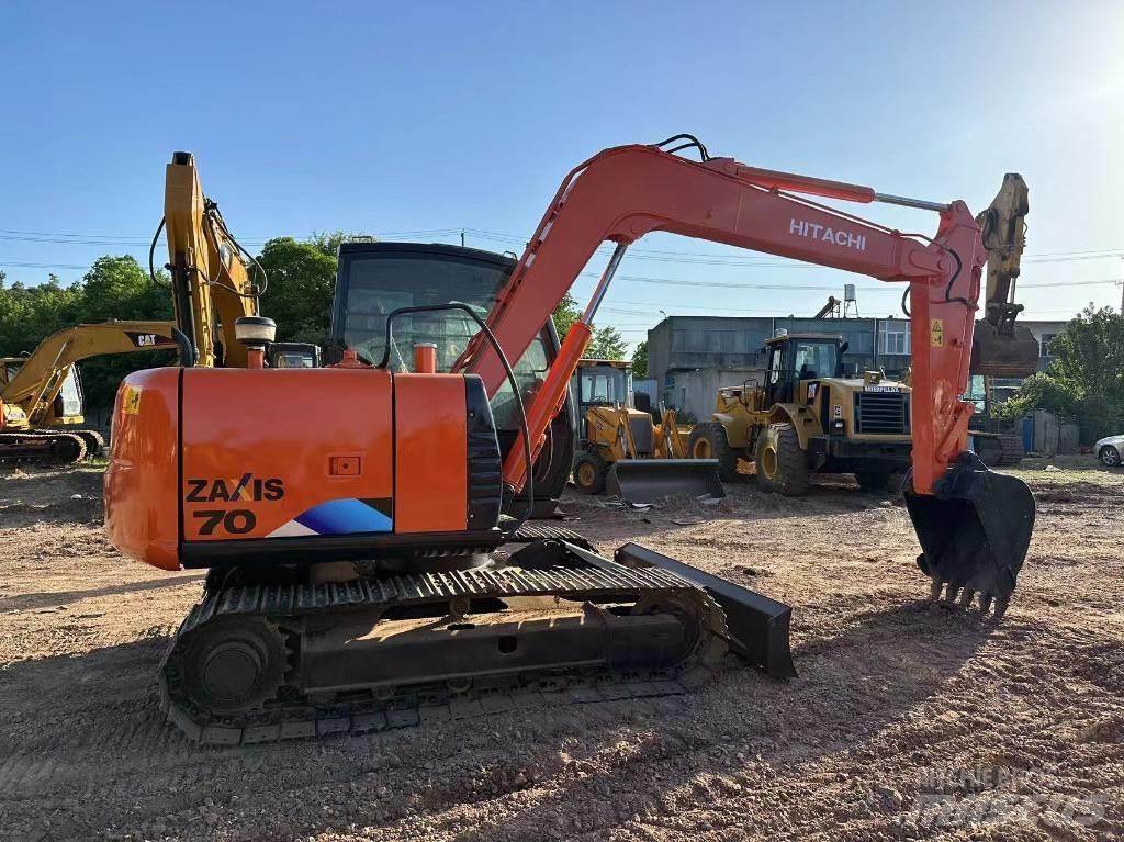 Hitachi ZX 70 中型油圧ショベル 7ｔ-12ｔ（ユンボ・パワーショベル・バックホー）