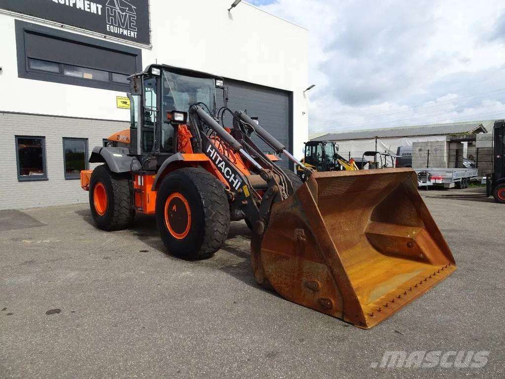 Hitachi ZW150 ホイールローダー・タイヤショベル