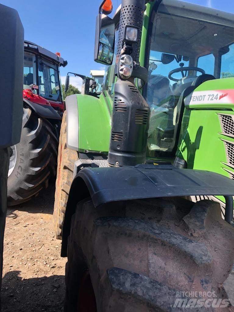 Fendt 724 Vario S4 トラクター