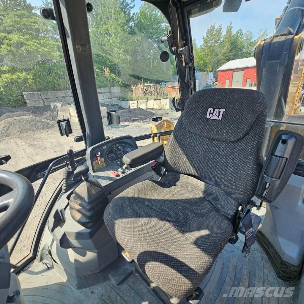 CAT 420 F バックホーローダー