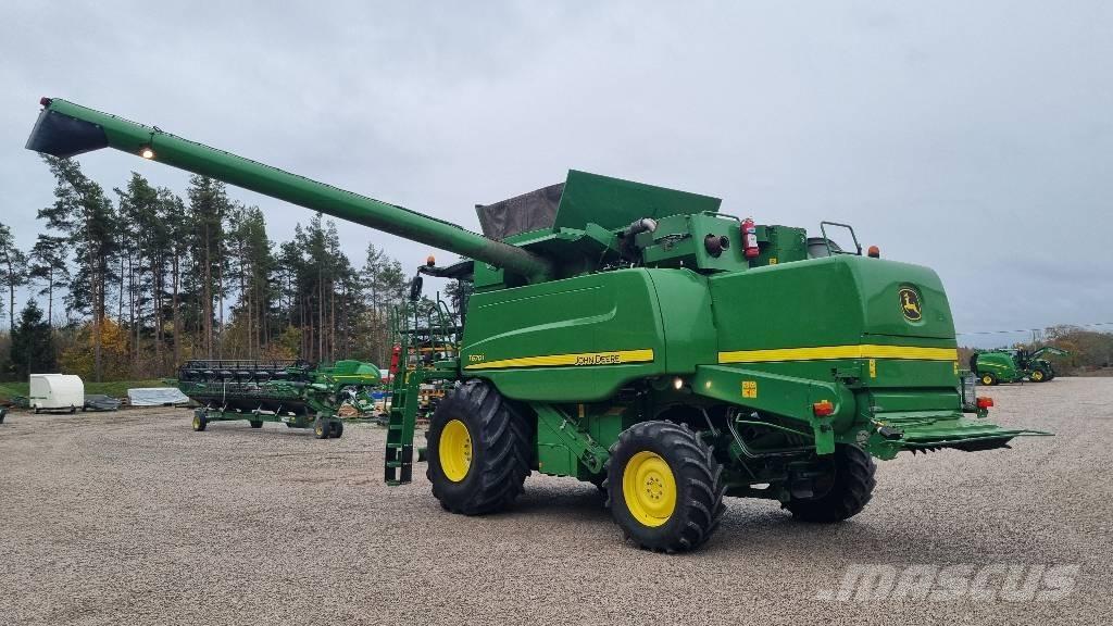 John Deere T 670 i コンバイン