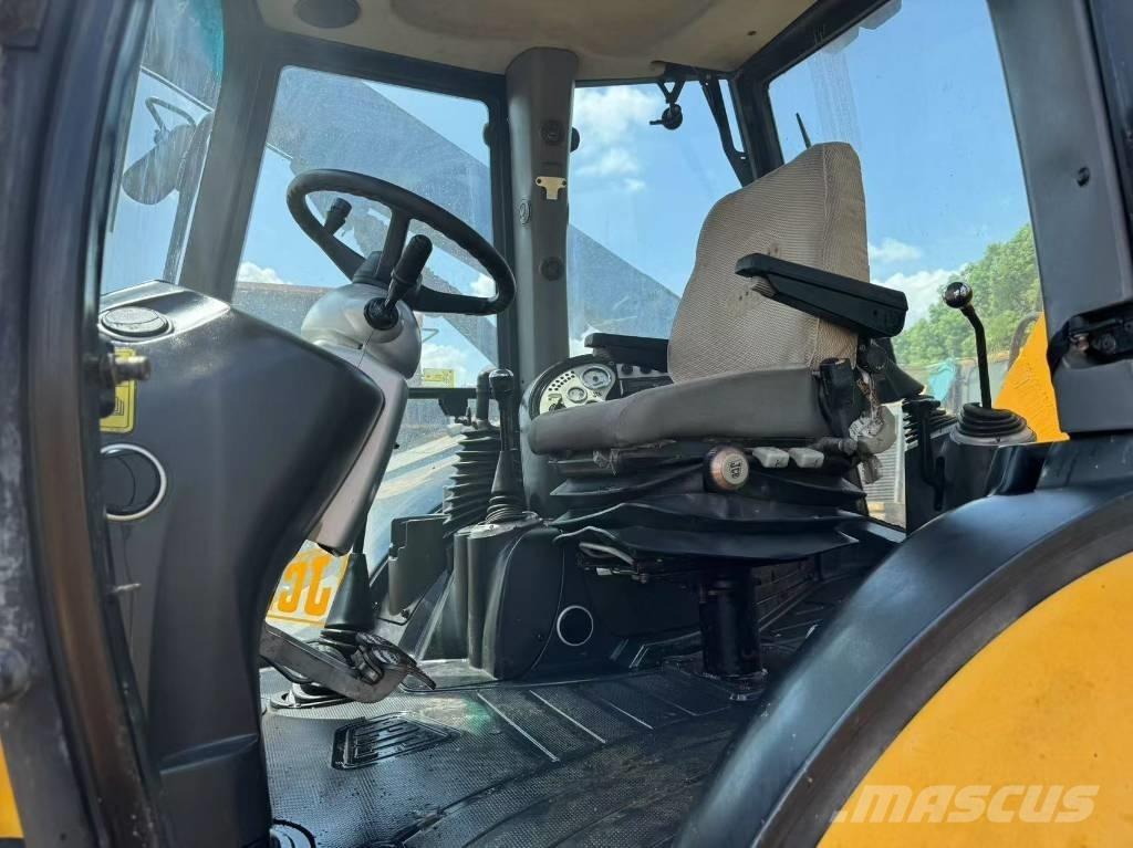 JCB 3 CX バックホーローダー