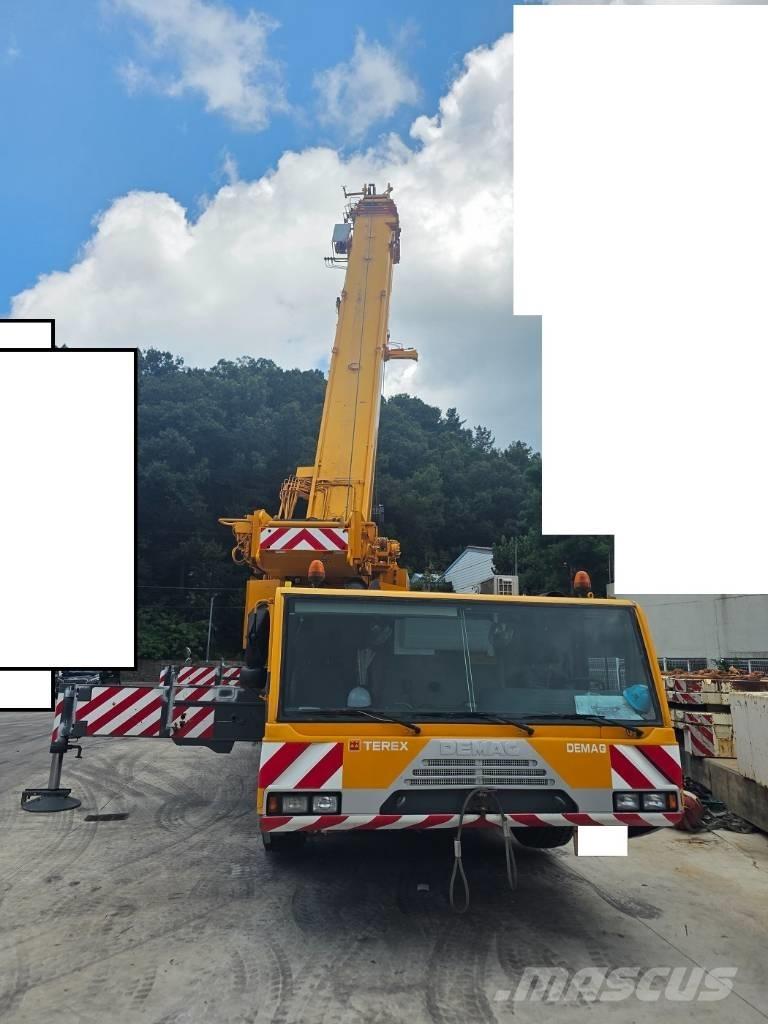 Demag AC300 オールテレーンクレーン