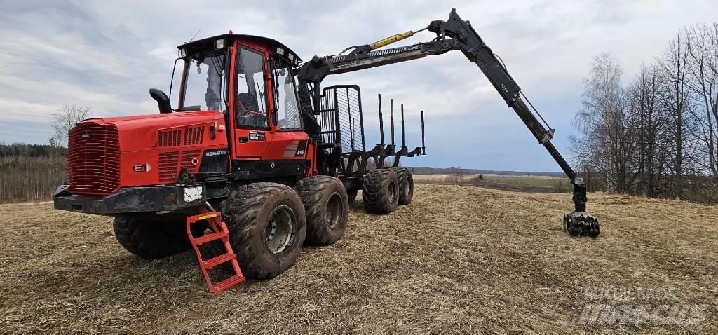 Komatsu 845 フォワーダー