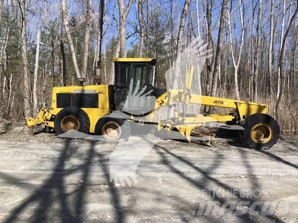 John Deere 770 モーターグレーダー