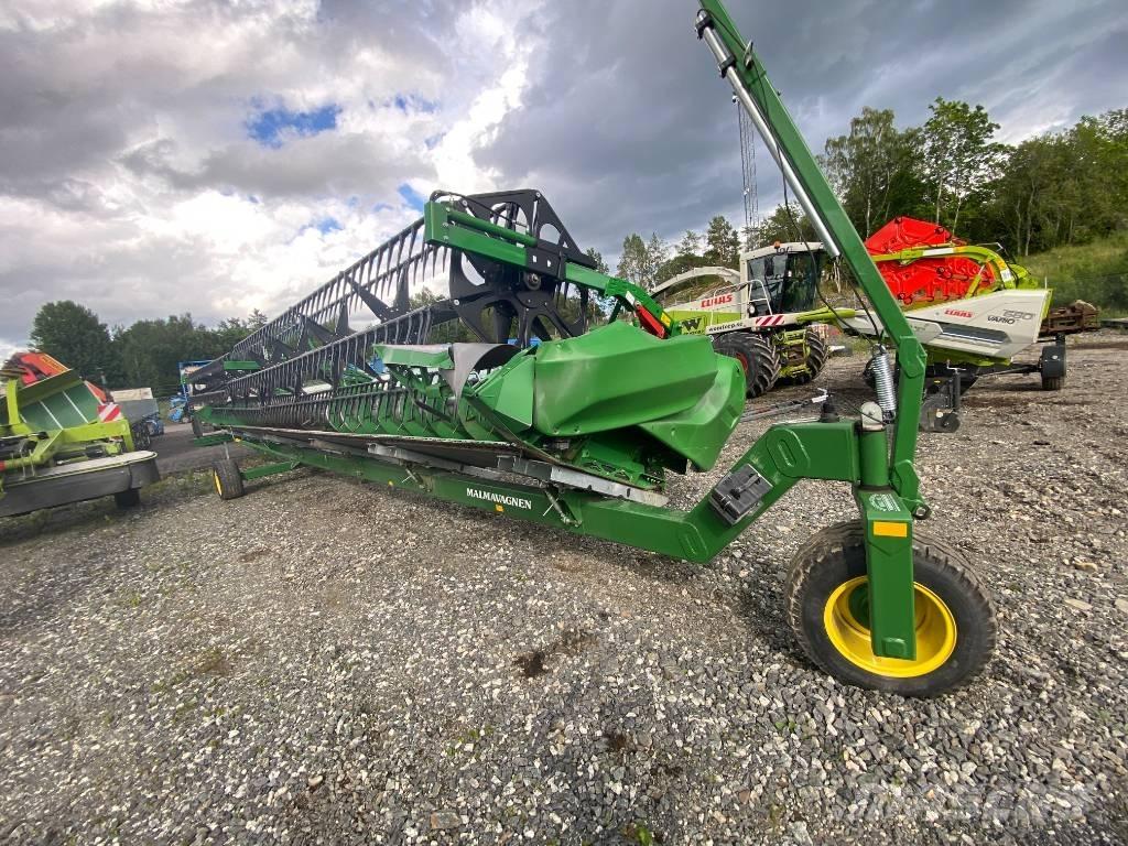 John Deere S790i コンバイン