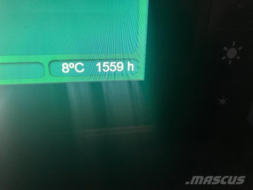 John Deere 1210G フォワーダー