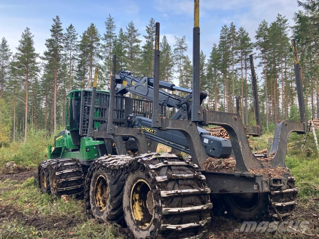 John Deere 1210G フォワーダー