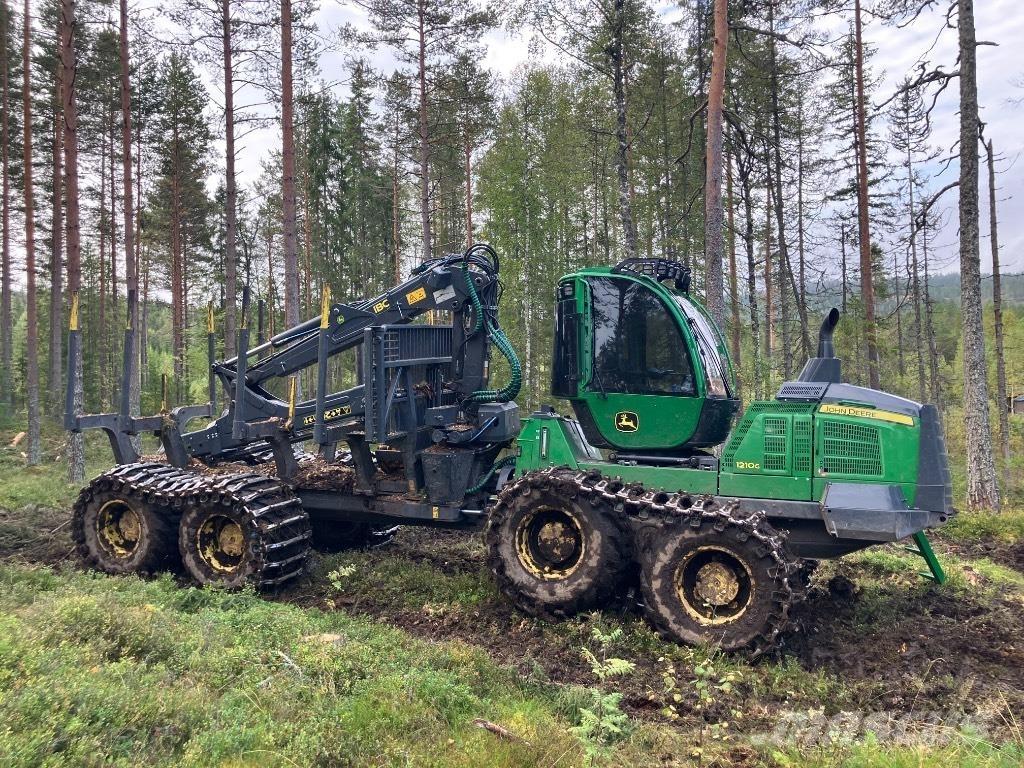 John Deere 1210G フォワーダー