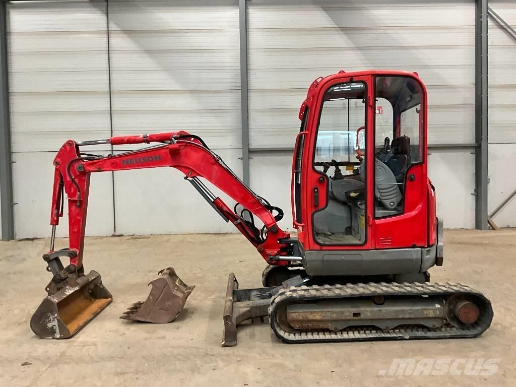 Neuson 28 Z 3 ミニ油圧ショベル 7t以下（ミニユンボ・ミニディガー）