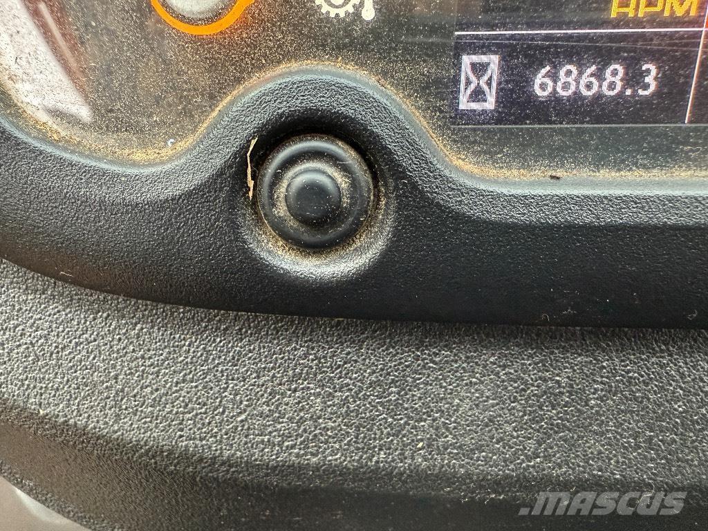 JCB 413 S ホイールローダー・タイヤショベル