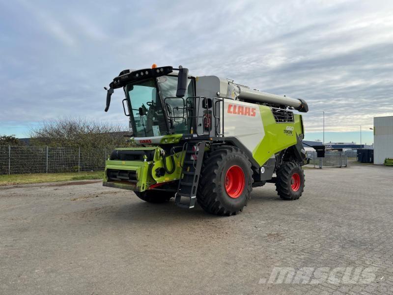 CLAAS TRION 660 コンバイン