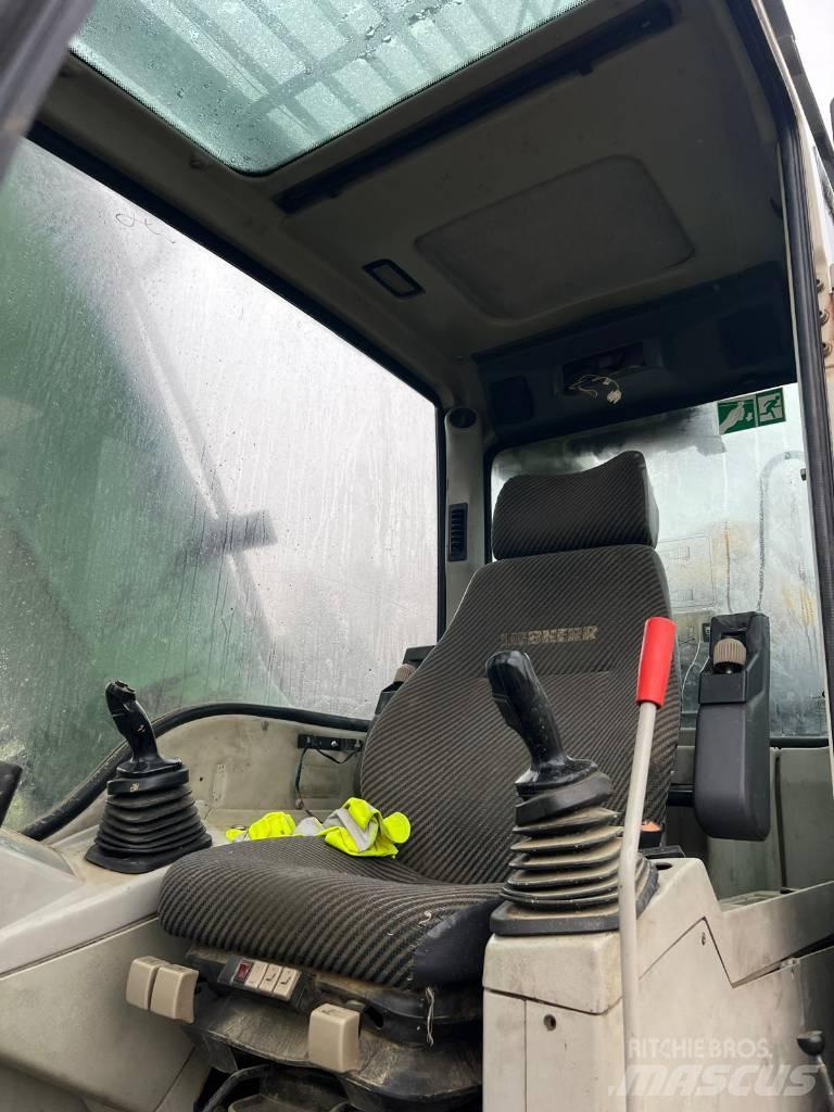 Liebherr 934 大型油圧ショベル12t以上（パワーショベル・ユンボ）