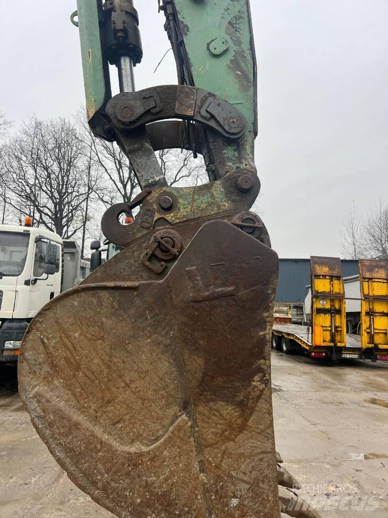 Liebherr 934 大型油圧ショベル12t以上（パワーショベル・ユンボ）