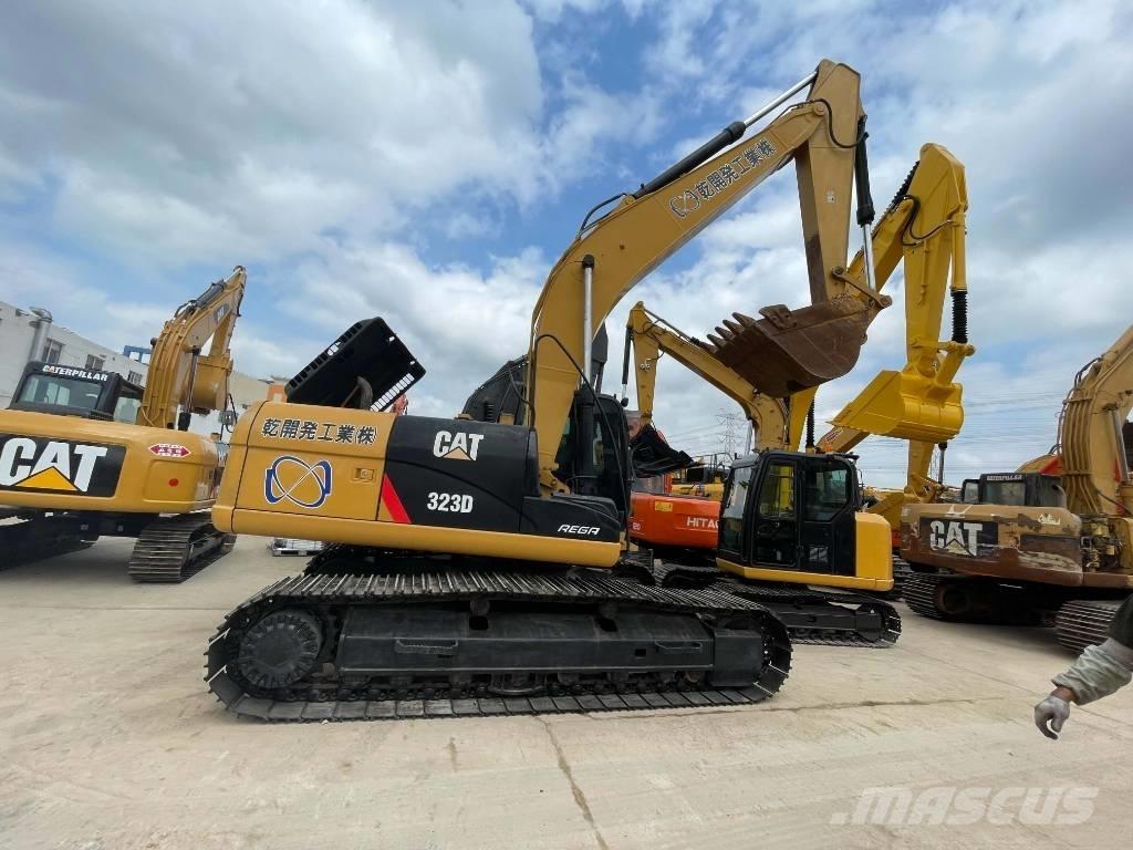 CAT 323D 大型油圧ショベル12t以上（パワーショベル・ユンボ）