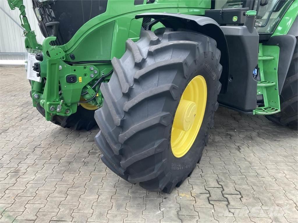 John Deere 6R 185 トラクター