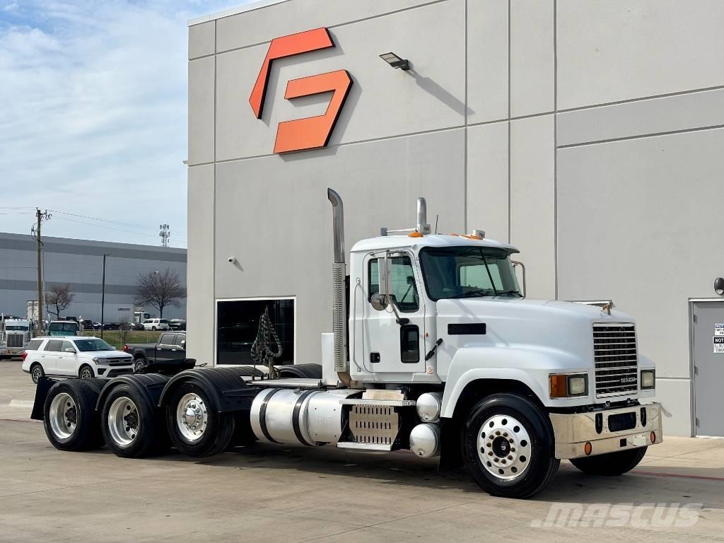 Mack CHU 613 中古トラクターヘッド | トレーラーヘッド