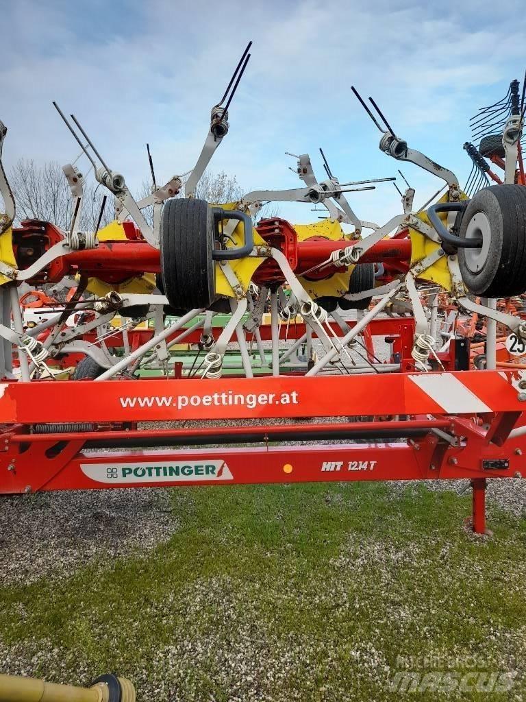 Pöttinger hit 12.14t テッダー・テッダーレーキ