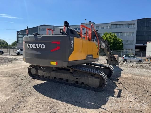 Volvo EC220EL 大型油圧ショベル12t以上（パワーショベル・ユンボ）