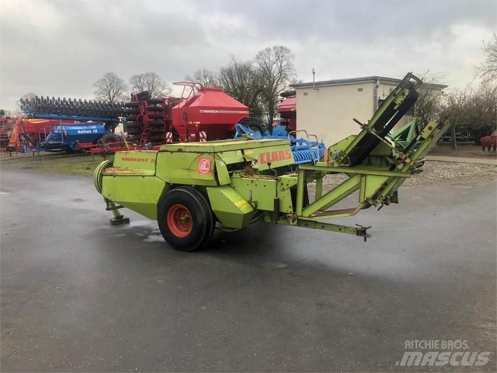 CLAAS Markant 50 スクエアベーラー