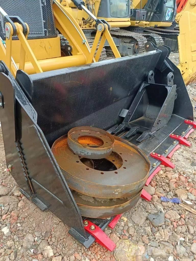 CAT 420 F バックホーローダー