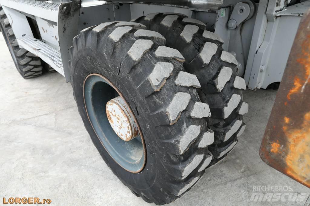 CAT M 313 D ホイール式油圧ショベル（パワーショベル・ユンボ・バックホー）