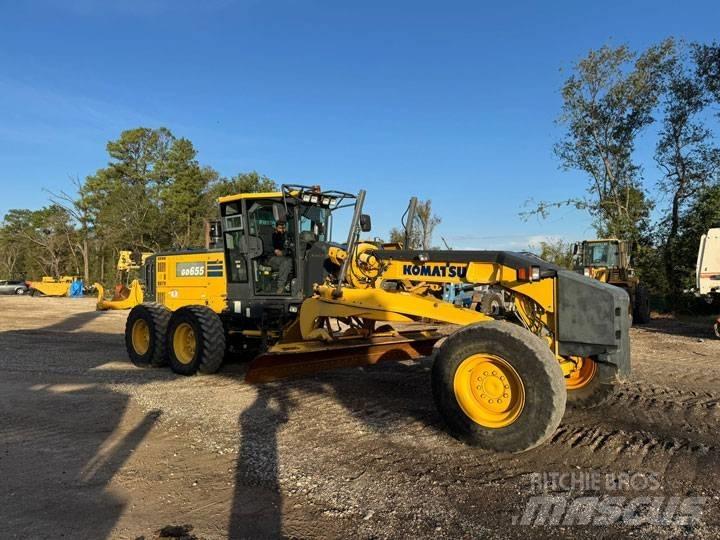 Komatsu GD 655-6 モーターグレーダー