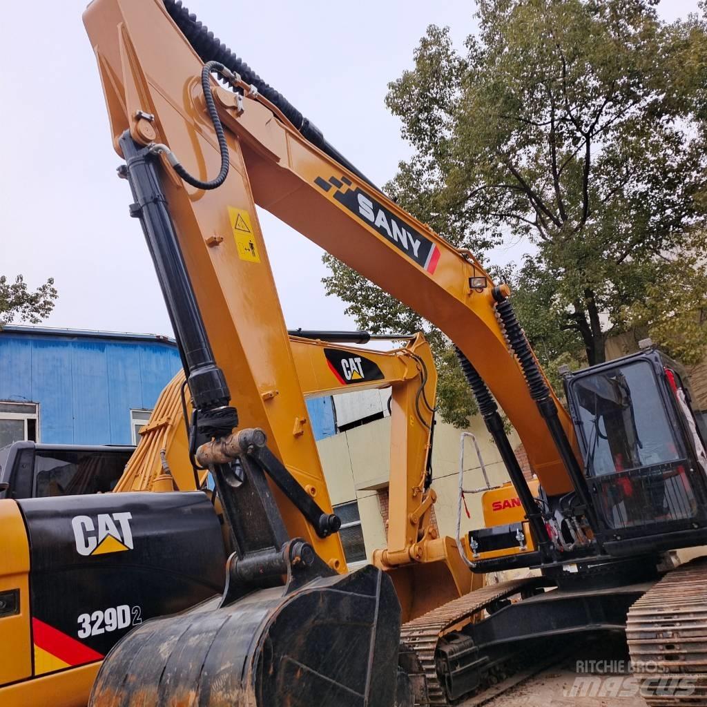 Sany SY 215 C 大型油圧ショベル12t以上（パワーショベル・ユンボ）