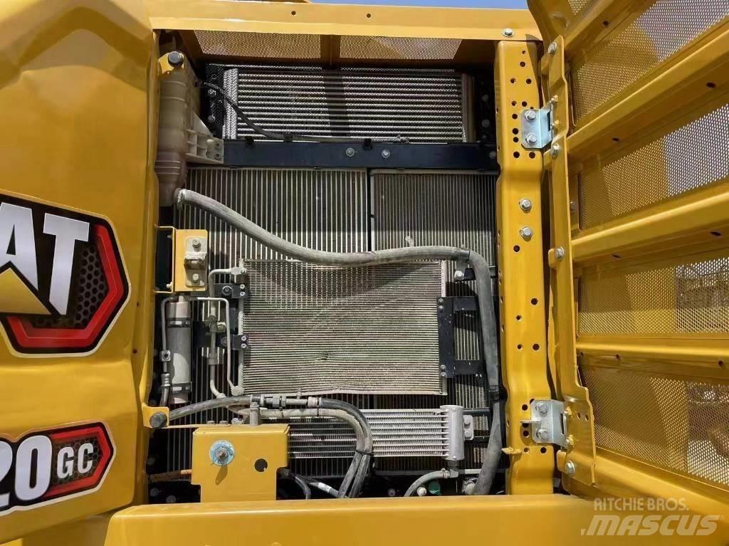 CAT 320 GC 大型油圧ショベル12t以上（パワーショベル・ユンボ）