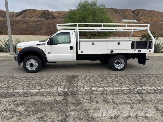 Ford F 450 多目的／汎用車両