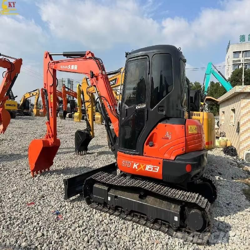 Kubota 163 大型油圧ショベル12t以上（パワーショベル・ユンボ）