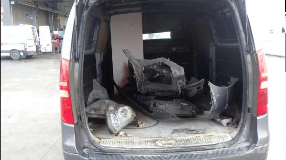 Hyundai H1 ボックストラック